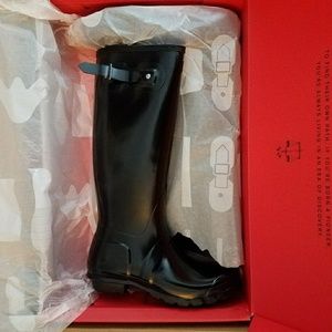 Hunter Tall Glossy Black Boots size 10